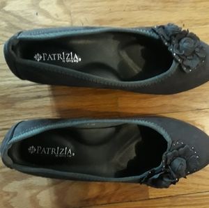 Spring Step faux suede wedge heels size 38 7.5